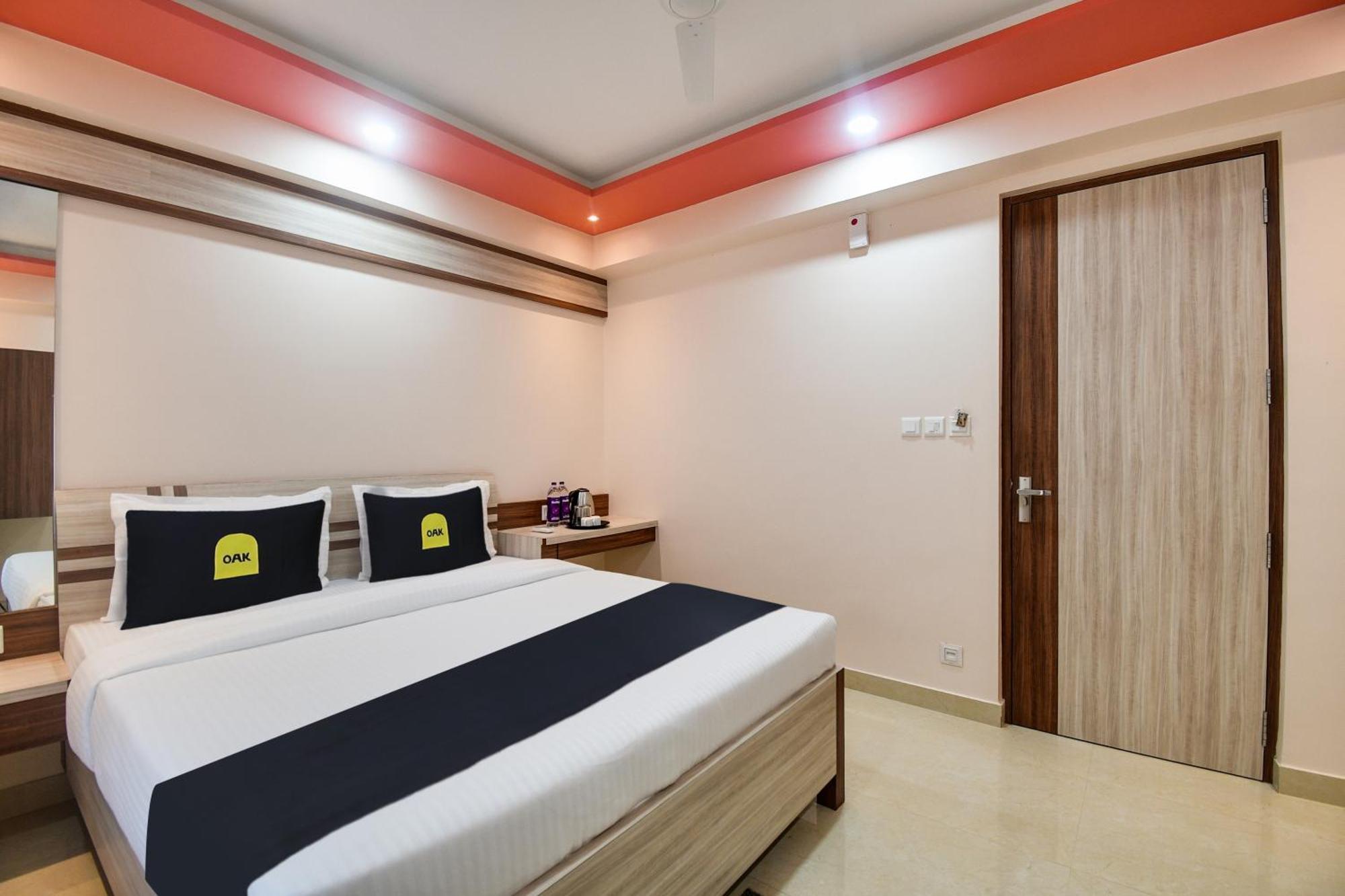 Hotel O Dream Paradise Колката Екстериор снимка